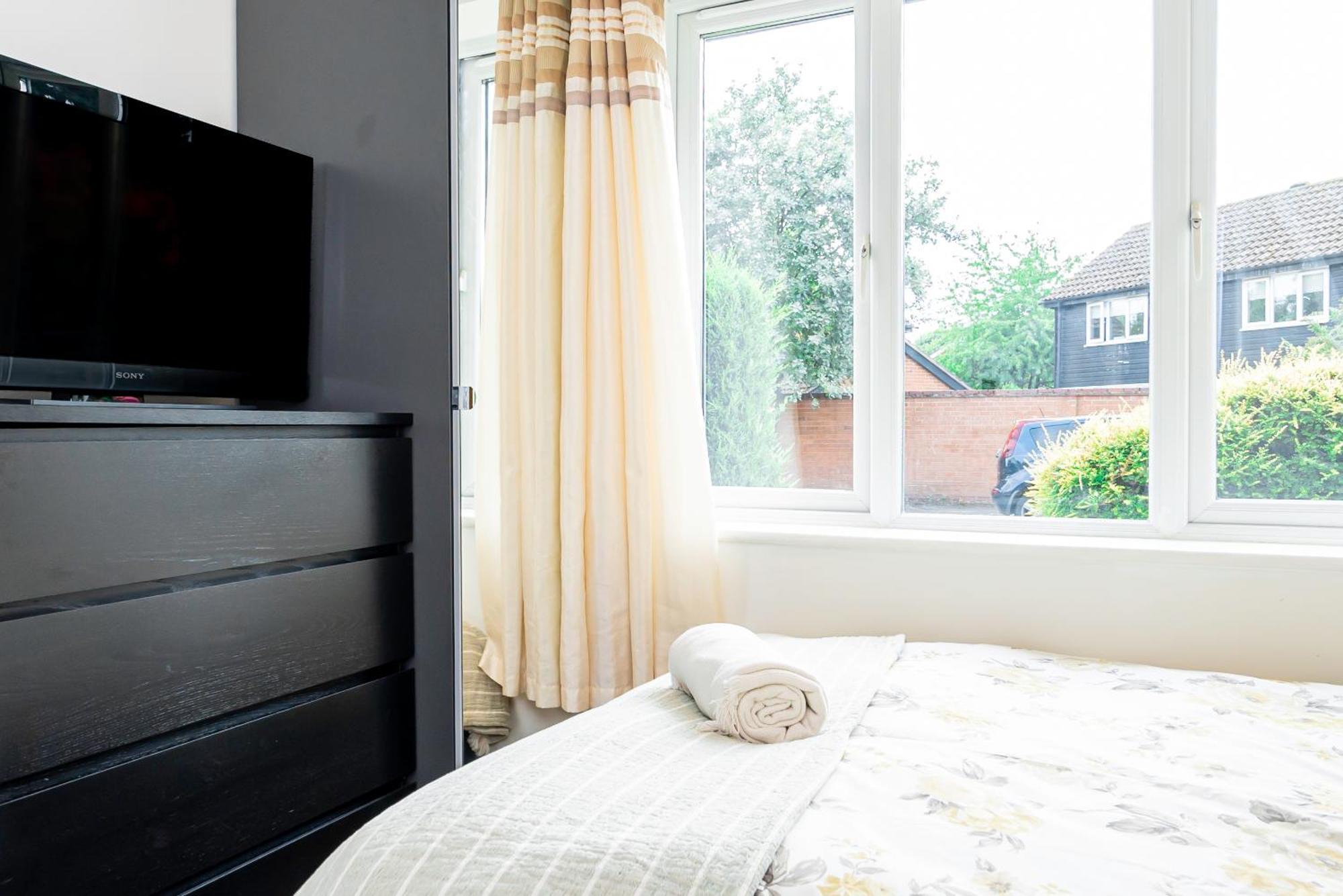Earley Luxury Ensuite Room With Private Entrance 독서 외부 사진