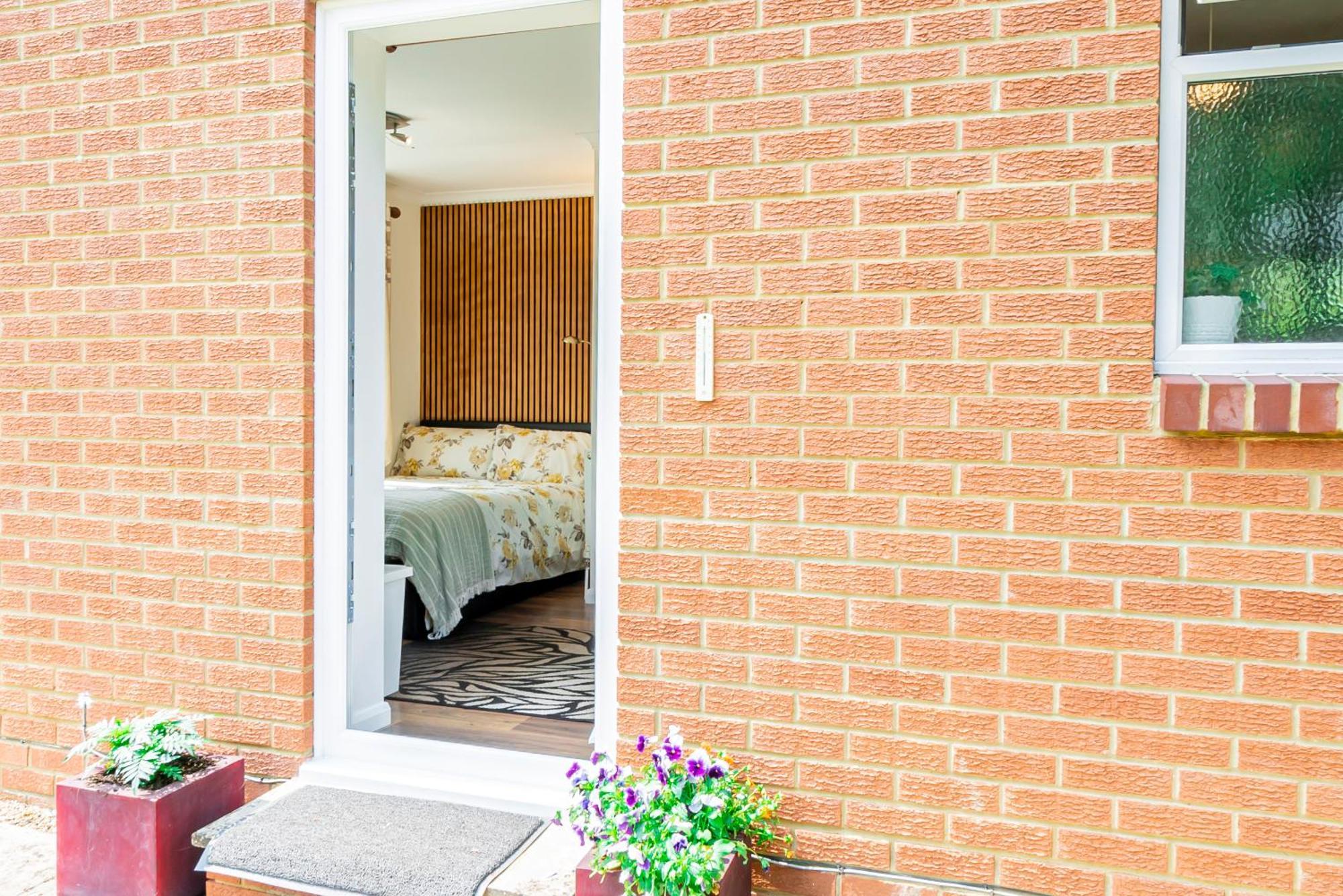 Earley Luxury Ensuite Room With Private Entrance 독서 외부 사진